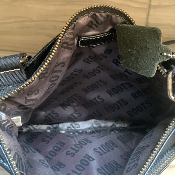 roots vintage leather purse - Picture 2 of 3